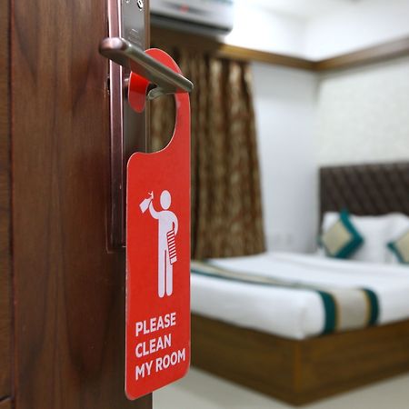 Hotel Oyo 6626 Khaleej Residency Chennai Exterior foto